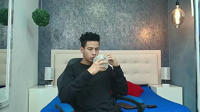 Erick Zhimerman online show from 04-08-26, 12:16