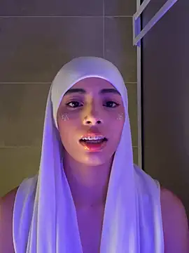 Snapshot of jhalila chatting on 09-27-25, 12:59 jhalila online show from 09-27-25, 12:59