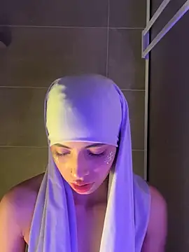 Snapshot of jhalila chatting on 09-28-25, 02:17 jhalila online show from 09-28-25, 02:17