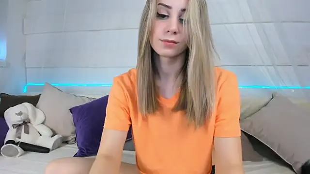 Snapshot of stricred chatting on 11-10-25, 10:09 stricred online show from 11-10-25, 10:09