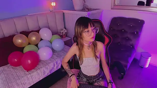 dayanne07 online show from 12-13-24, 02:27