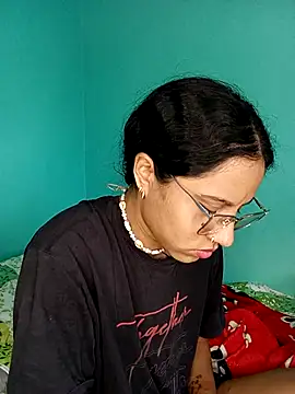 Karii-R online show from 03-06-26, 02:24