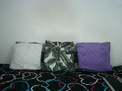 Thickqueenxxx online show from 06-11-26, 06:22