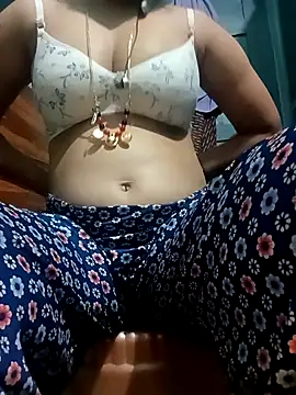 Snapshot of gunjan22 chatting on 01-12-25, 04:50 gunjan22 online show from 01-12-25, 04:50