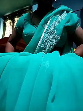 Snapshot of gunjan22 chatting on 03-22-25, 05:39 gunjan22 online show from 03-22-25, 05:39