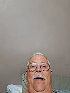 Snapshot of NawtyB1965 chatting on 05-26-26, 03:57 NawtyB1965 online show from 05-26-26, 03:57