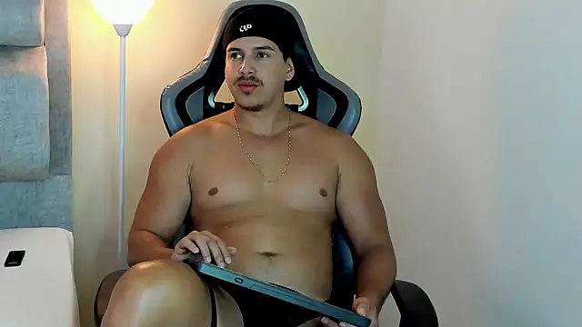 victor vixen online show from 04-23-26, 07:38