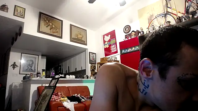 Amirkhai online show from 10-23-25, 11:20