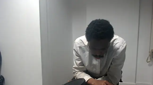 Snapshot of Mastertopdome chatting on 01-20-25, 01:18 Mastertopdome online show from 01-20-25, 01:18