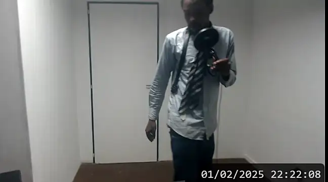 Snapshot of Mastertopdome chatting on 02-02-25, 01:23 Mastertopdome online show from 02-02-25, 01:23