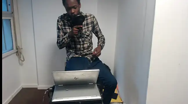 Snapshot of Mastertopdome chatting on 02-03-25, 10:43 Mastertopdome online show from 02-03-25, 10:43