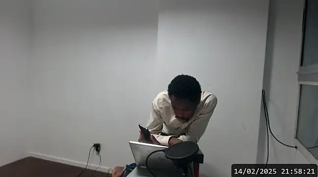 Snapshot of Mastertopdome chatting on 02-15-25, 12:59 Mastertopdome online show from 02-15-25, 12:59