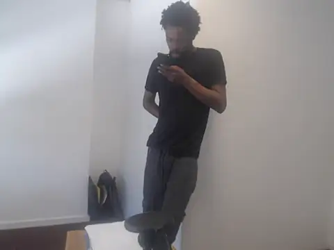 Snapshot of Mastertopdome chatting on 10-04-25, 03:54 Mastertopdome online show from 10-04-25, 03:54