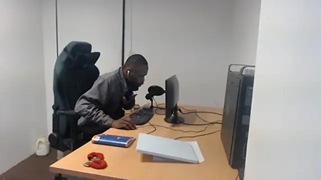 Mastertopdome online show from 06-10-26, 07:46