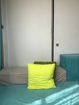 Snapshot of ayu0009rrr chatting on 03-10-25, 12:51 ayu0009rrr online show from 03-10-25, 12:51