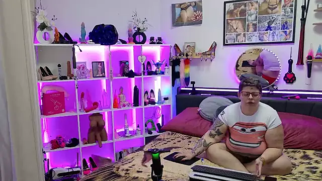 SunshineLexi online show from 01-14-26, 03:28