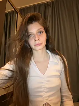 Effi 18 online show from 10-12-25, 05:45