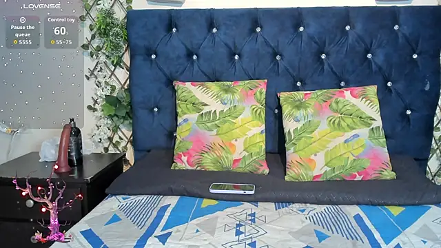 Snapshot of _maria_foxx_ chatting on 11-18-25, 10:25 maria foxx online show from 11-18-25, 10:25