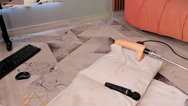 Eilin clio online show from 12-30-24, 03:35