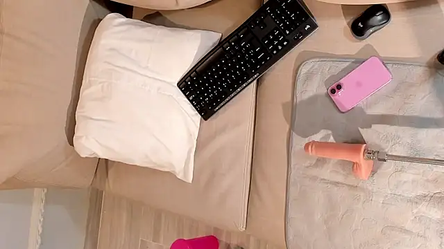 Eilin clio online show from 03-21-25, 07:24