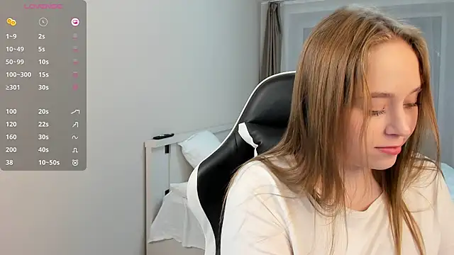 Snapshot of endlesssoffi chatting on 12-04-24, 10:19 endlesssoffi online show from 12-04-24, 10:19