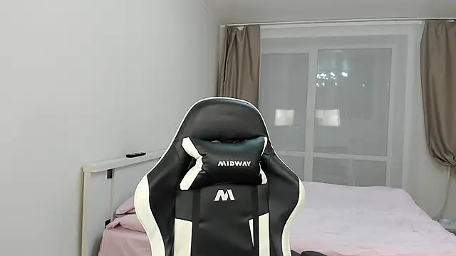 Snapshot of endlesssoffi chatting on 12-23-24, 07:09 endlesssoffi online show from 12-23-24, 07:09