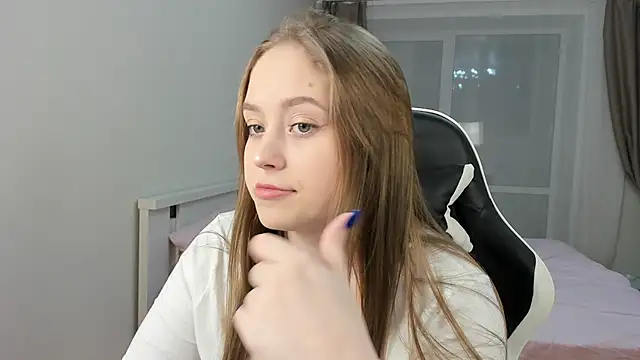 Snapshot of endlesssoffi chatting on 12-26-24, 08:21 endlesssoffi online show from 12-26-24, 08:21