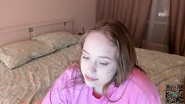 Snapshot of endlesssoffi chatting on 02-02-25, 01:45 endlesssoffi online show from 02-02-25, 01:45