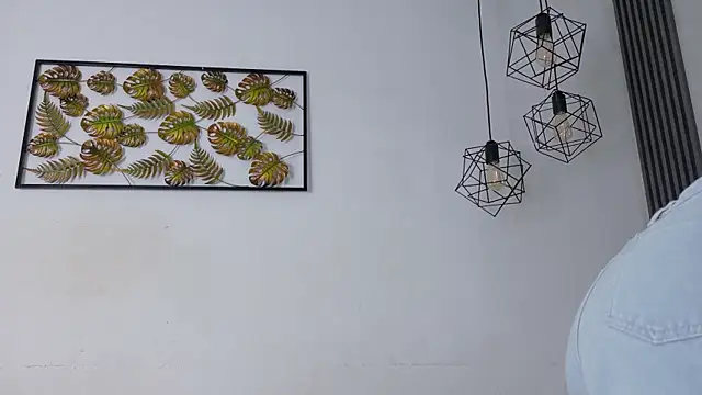 kayna gomez online show from 12-18-25, 06:58