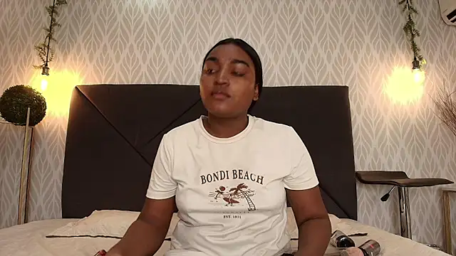 kayna gomez online show from 02-12-26, 07:20