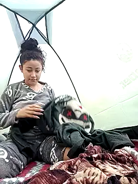 Milkdulce1 online show from 01-18-26, 01:48