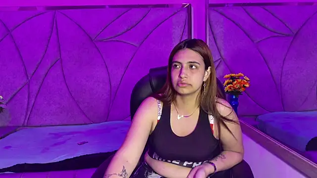 Tammy Blackk online show from 11-25-25, 04:12