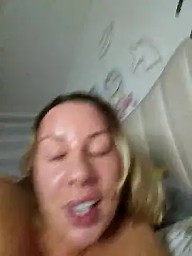 Sparkle2206 online show from 05-15-26, 11:23