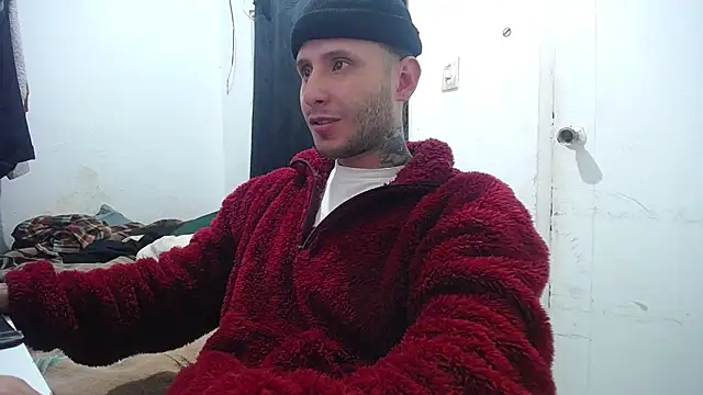 Snapshot of esjrobles chatting on 10-18-25, 05:10 esjrobles online show from 10-18-25, 05:10