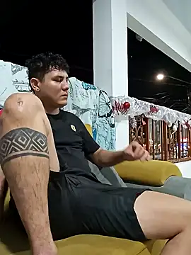 Snapshot of Pink_Jazmin chatting on 12-18-24, 12:10 Pink Jazmin online show from 12-18-24, 12:10