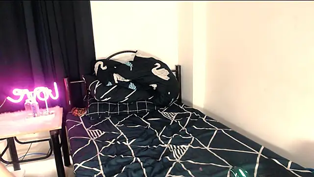 Nathalie Heartxoxo69 online show from 02-14-26, 03:03