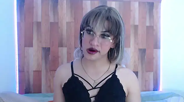 Snapshot of Raven_Whisper chatting on 01-02-25, 03:48 Raven Whisper online show from 01-02-25, 03:48