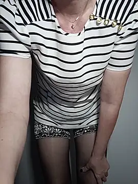 NEW CRYSTAL online show from 11-14-25, 08:57