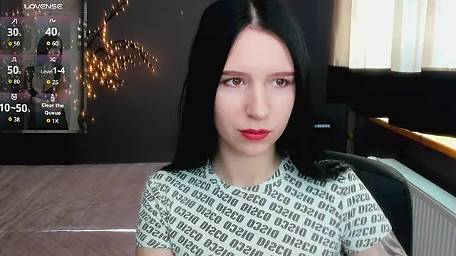 KarolinaBlacks online show from 04-25-26, 05:21