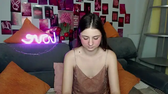 MilanaRoza online show from 11-13-25, 06:01