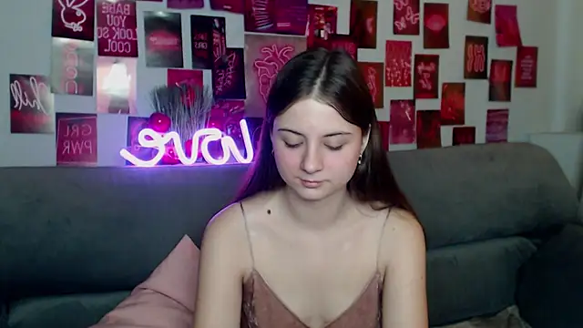 MilanaRoza online show from 11-15-25, 06:00