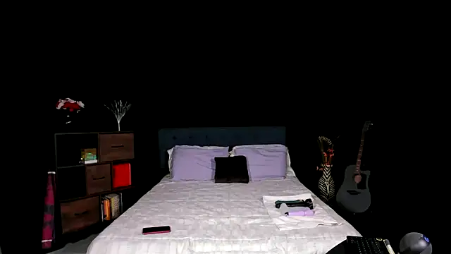 Snapshot of NinaRiveraXO chatting on 09-24-25, 02:04 NinaRiveraXO online show from 09-24-25, 02:04