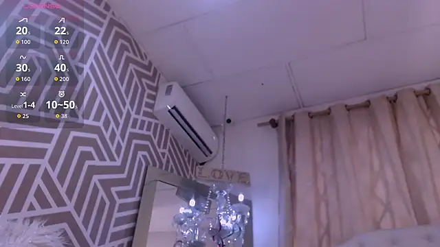 SashaDurante online show from 04-07-26, 01:00