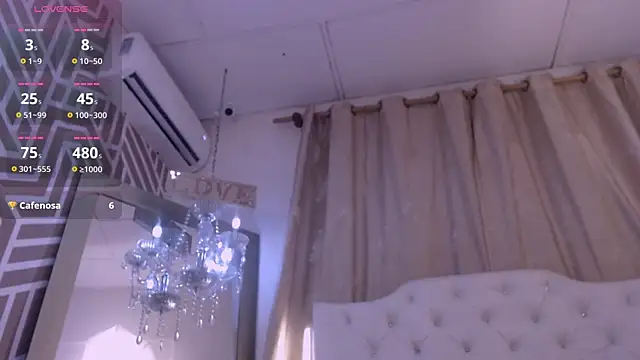 Snapshot of SashaDurante chatting on 05-02-26, 12:32 SashaDurante online show from 05-02-26, 12:32