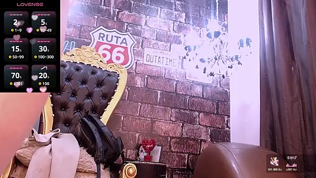Snapshot of SashaDurante chatting on 05-14-26, 04:25 SashaDurante online show from 05-14-26, 04:25