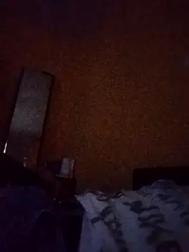 Snapshot of aZepuft chatting on 11-04-25, 11:37 aZepuft online show from 11-04-25, 11:37