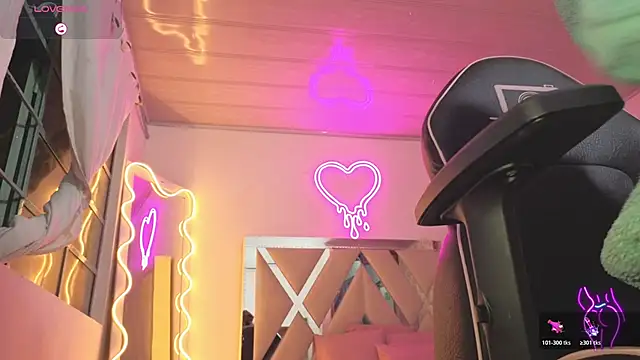 Laylafoxy tay online show from 10-24-25, 03:14