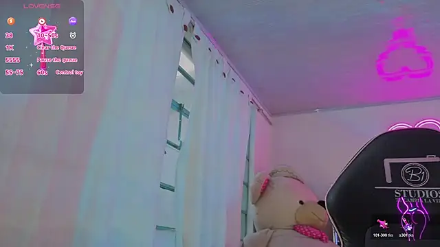 Laylafoxy tay online show from 02-05-26, 11:48