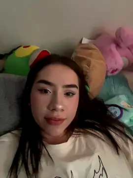 Snapshot of Im_Valen_Cute chatting on 10-26-25, 10:25 Im Valen Cute online show from 10-26-25, 10:25