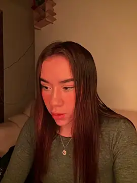 Snapshot of Im_Valen_Cute chatting on 05-17-26, 11:34 Im Valen Cute online show from 05-17-26, 11:34